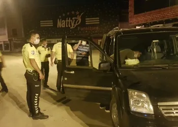 İnegöl’de durdurulan araçtan uyuşturucu çıktı