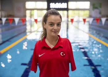 Şampiyon yüzücü Sümeyye Boyacı’nın olimpiyatlarda hedefi altın madalya