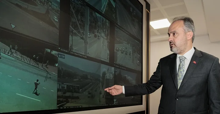 Bursa’da trafiğe dijital göz hapsi