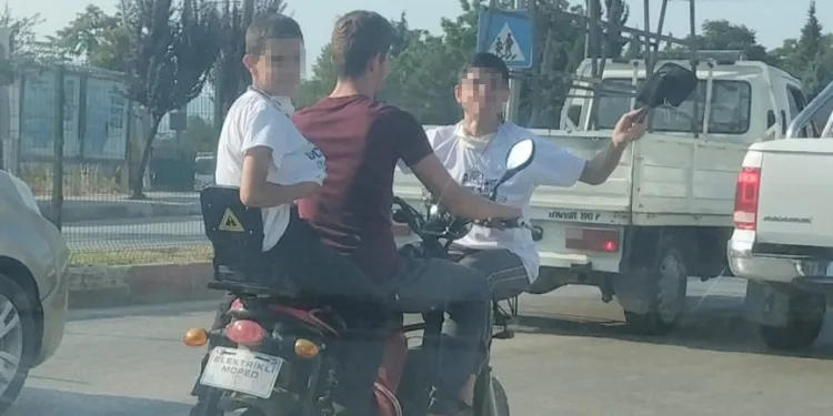 20 yaşındaki Utku’nun böbreğiyle yaşama tutundu