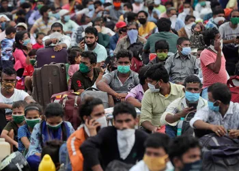 Hindistan’ın başkentinde nüfusun üçte biri virüse yakalanıp atlattı
