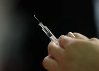 DSÖ’den aşı açıklaması: Tünelin sonunda ışık göründü