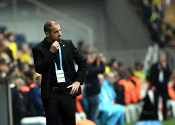 Bursaspor, Mustafa Er’e emanet