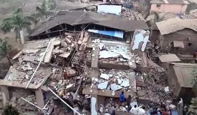 Hindistan’da bina çöktü! 90 kişi enkaz altında