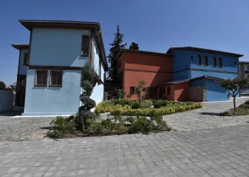 Tarihi Bursa evleri hayat buluyor