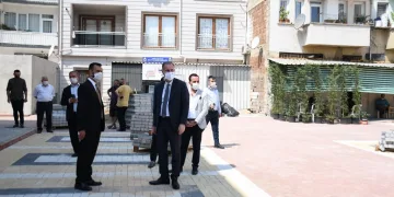 İnegöl Orhaniye Mahallesi’nin eksiklikleri gideriliyor