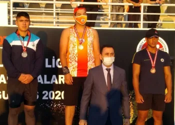 Osmangazili atletler hız kesmiyor