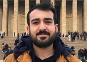 Babasını koronavirüsten kaybeden doktorun isyanı…