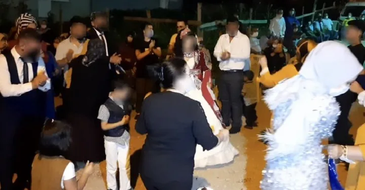 Bursa’da düğün sahibi etrafa virüs saçtı!
