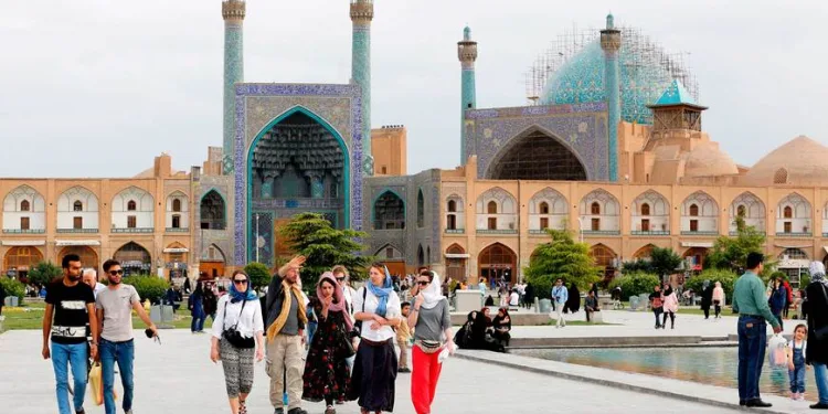 İran’da turist sayısı sıfıra yaklaştı