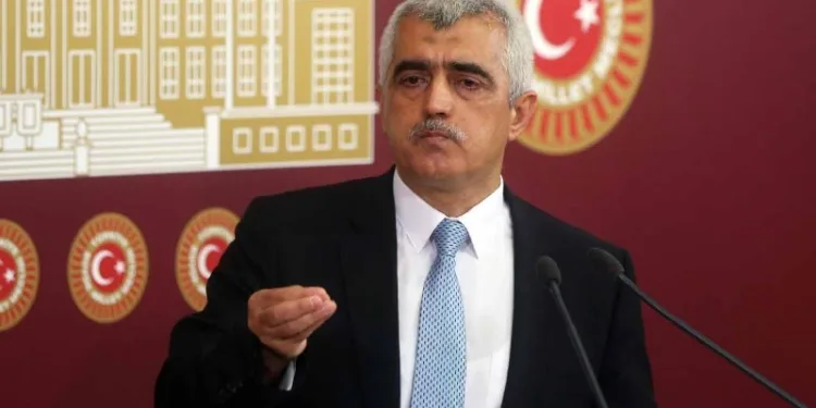 HDP’li Gergerlioğlu: “Pandemi hastanelerinde hekimler istifa ediyor”