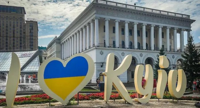 Ukrayna sınırlarını yeniden kapatma kararı aldı