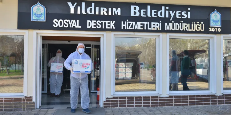 Yıldırım’da gıdadan giysiye sosyal belediyecilik farkı