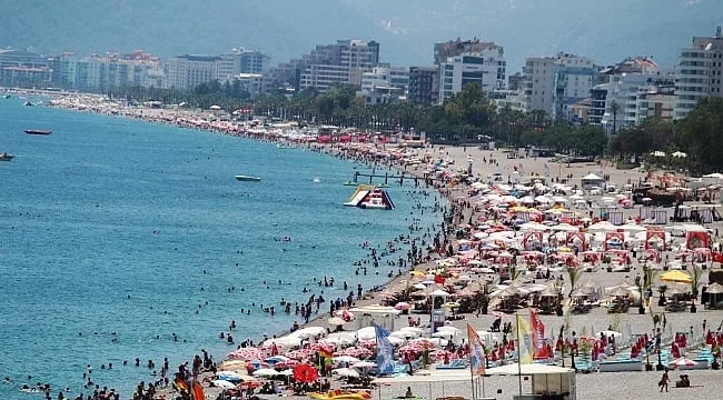 Bilim Kurulu Üyesi: “Virüs resmen sahillere akın etti”