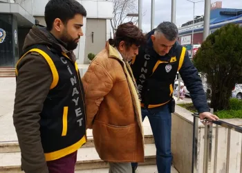 Bursa’da kızını bıçaklayan sanığın yargılanmasına devam edildi