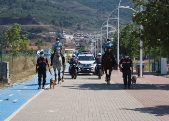 Bursa sahilleri ‘Atlı Jandarma Timi’ne emanet
