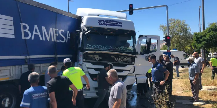 Bursa Orhangazi’de zincirleme kaza!