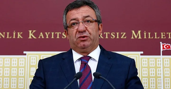 CHP Grup Başkanvekili Engin Altay: “30 Ağustos’u yasaklayıp pandemiyle mücadele olmaz”