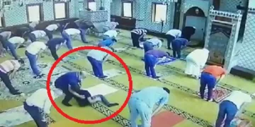 Namaz kıldığı esnada bir anda yere yığıldı