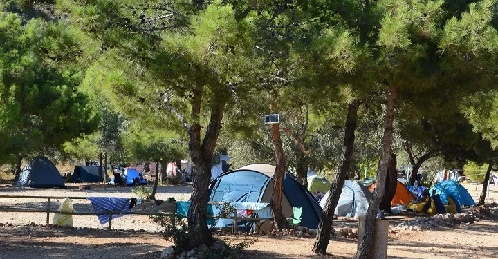 Kamp alanlarına tatilci akını