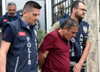 Engelli eşini 4 bıçak darbesiyle öldürmüştü! Ömür boyu hapsi isteniyor