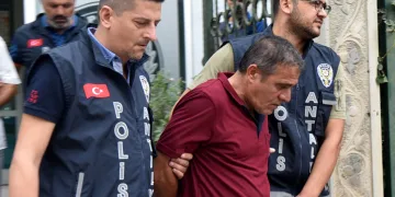 Engelli eşini 4 bıçak darbesiyle öldürmüştü! Ömür boyu hapsi isteniyor