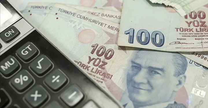 Türkiye ikinci çeyrekte 9,9 küçüldü