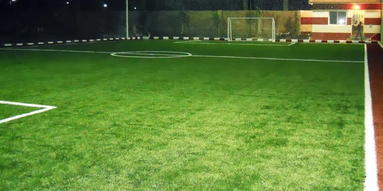 Halı sahalar açılıyor