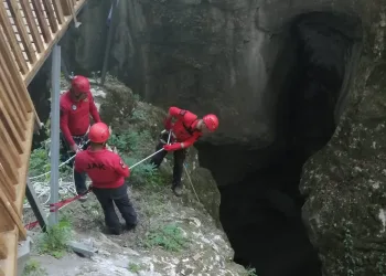 Kanyonda cüzdan kurtarma operasyonu