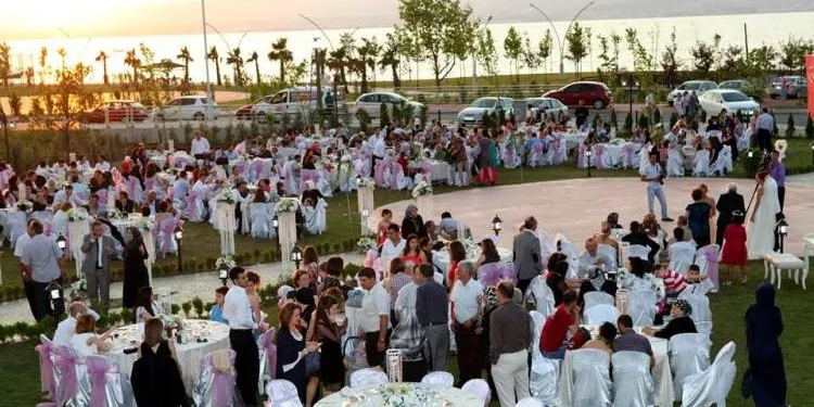 Denizli’de testi pozitif çıktı, Muğla’da düğünde bulundu