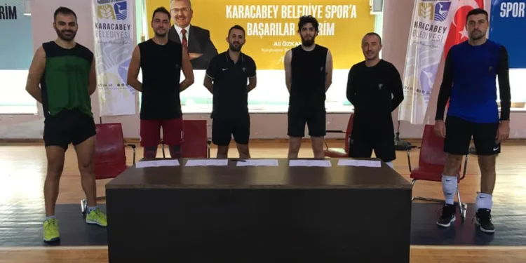 Karacabey Belediyespor Voleybol Takımı 10 oyuncu ile anlaştı