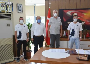 Karacabey Belediyespor transfere doymuyor