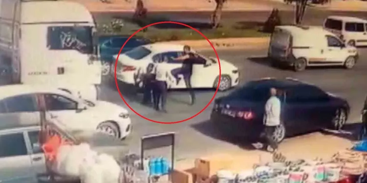 Kaza sonrası süt tankeri sürücüsü tekme tokat dövüldü