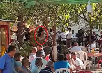 Koronavirüse rağmen dansözlü düğün