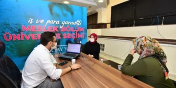 Yıldırım Belediyesi gençlerin geleceğine yön veriyor