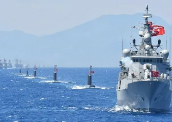 Gemi komutanlarına ‘vur emri’ yetkisi verildi
