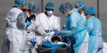 52 sağlık personeli Covid-19’a yenik düştü