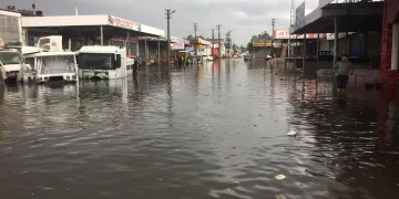 Samsun’da sağanak! Tarım işçilerinin çadırları balçıkla kaplandı