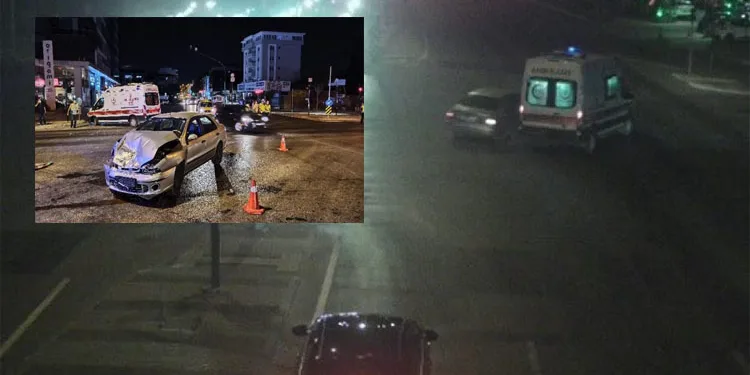 Bursa’da Kovid-19 şüphelisi aileyi taşıyan ambulansın kaza görüntüsü