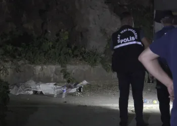 Bursa’da tarihi surlardan düşen kişi öldü