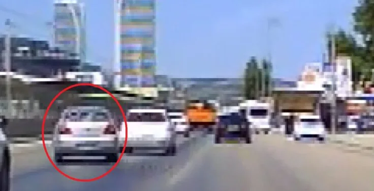 Bursa’da trafikte makas atan sürücüye 1228 lira ceza