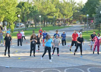 Yıldırımlılar sabah sporuyla sağlıklı yaşıyor