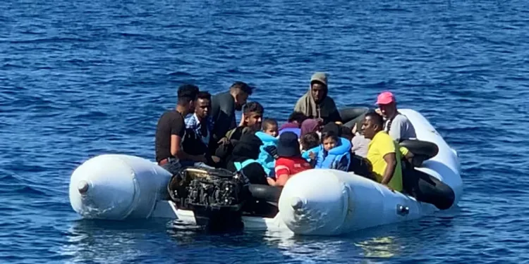 Yunanistan’ın ölüme terk ettiği 69 göçmen kurtarıldı