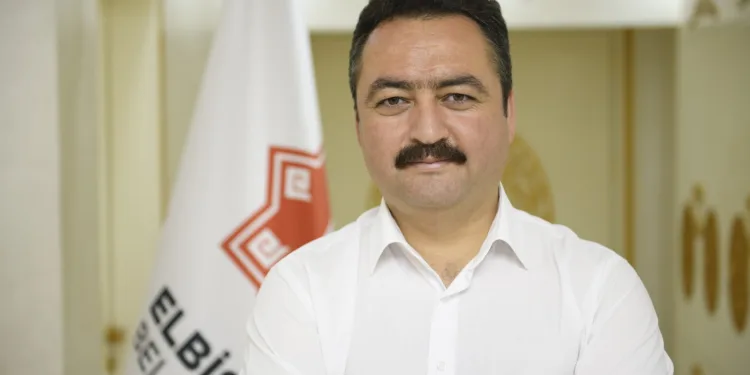 Elbistan Belediye Başkanı Mehmet Gürbüz koronavirüse yakalandı