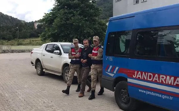 Seri katil koronavirüse yakalandı