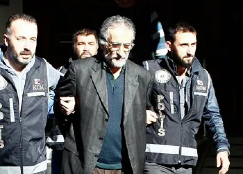 FETÖ elebaşı Gülen’in kardeşinin cezası onandı