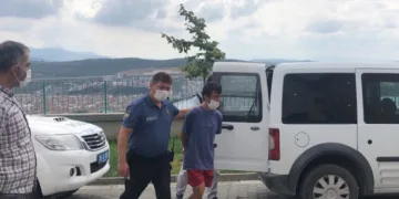 Bursa’da polis alıcı kılığına girerek yakaladı