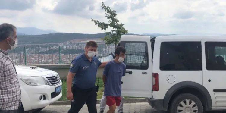 Bursa’da polis alıcı kılığına girerek yakaladı