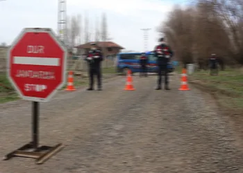 Koronavirüs hastası hayır yemeği verdi köy karantinaya alındı