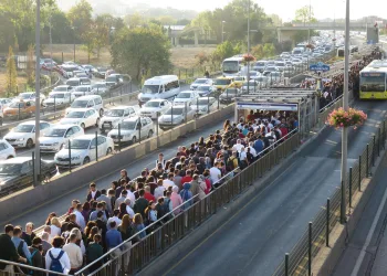 İstanbul Valiliği’nde “kademeli mesai” toplantısı